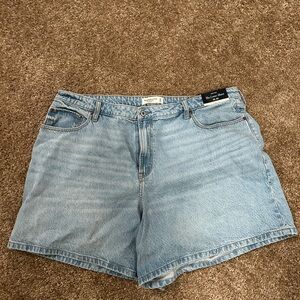 Abercrombie Light Wash Denim Short